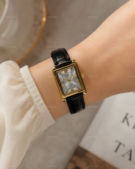 Casio Classic Lady Golden Black Rectangular 21mm