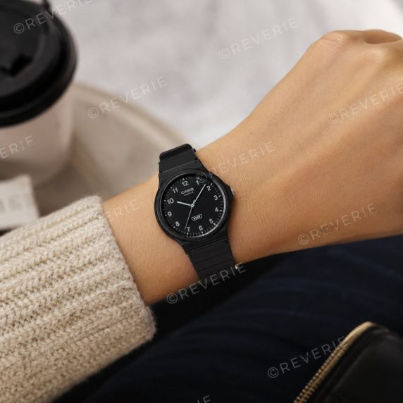 Casio Mini Lightweight Black 34mm