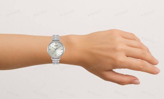 Lorus Glamourous Crystals Ladies 32mm